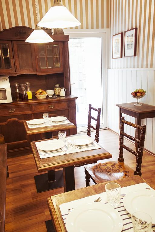 Villa Sipeky Senec Bagian luar foto