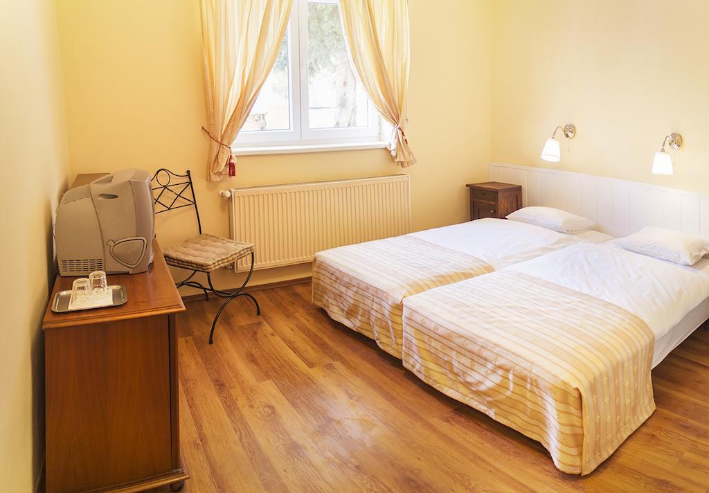 Villa Sipeky Senec Ruang foto