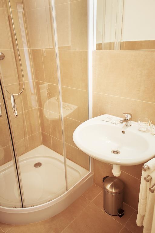 Villa Sipeky Senec Ruang foto
